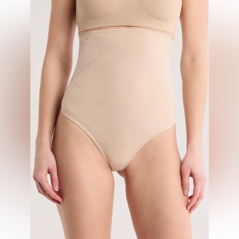 TC High‎ Waist Thong High-Waisted Shapewear Briefs tan nude medium NWT